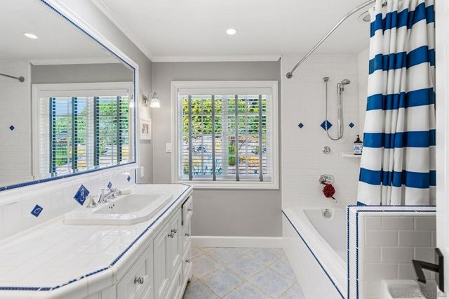 8 Country Glen Rd, Fallbrook, CA 92028