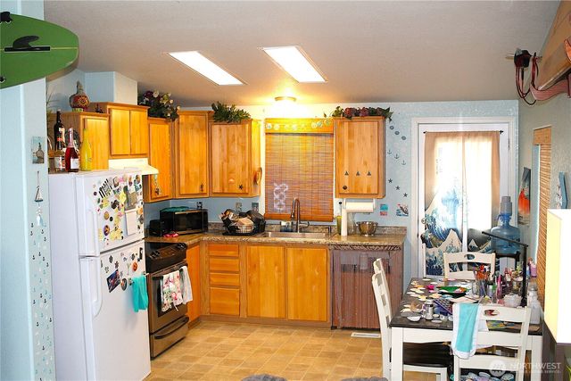 521 N Hoquiam Street, Westport, WA 98595