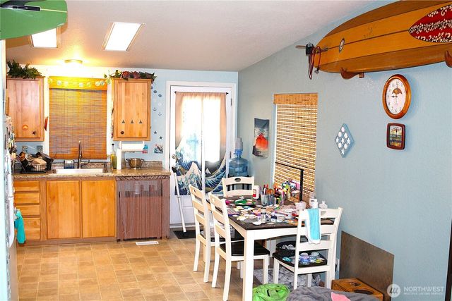 521 N Hoquiam Street, Westport, WA 98595