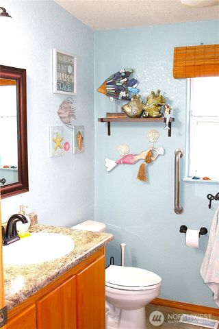 521 N Hoquiam Street, Westport, WA 98595