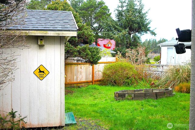 521 N Hoquiam Street, Westport, WA 98595