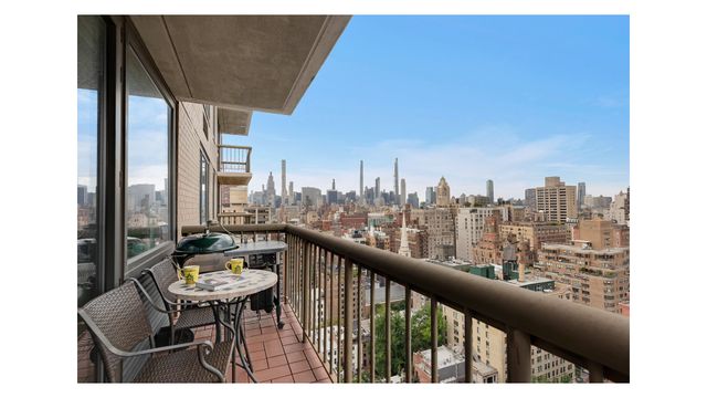 1438 3rd Ave Apt 24B, New York City, NY 10028
