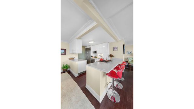 1438 3rd Ave Apt 24B, New York City, NY 10028