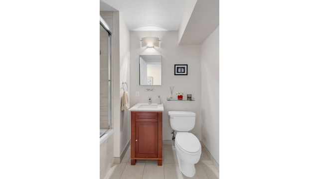 1438 3rd Ave Apt 24B, New York City, NY 10028