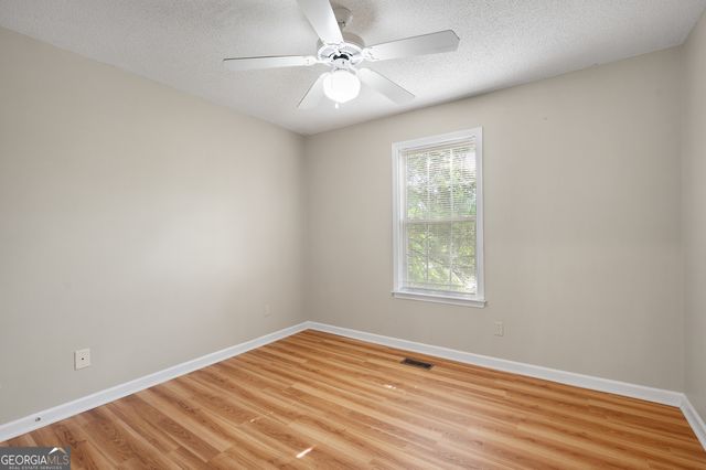 240 Orchard Way SE, Calhoun, GA 30701