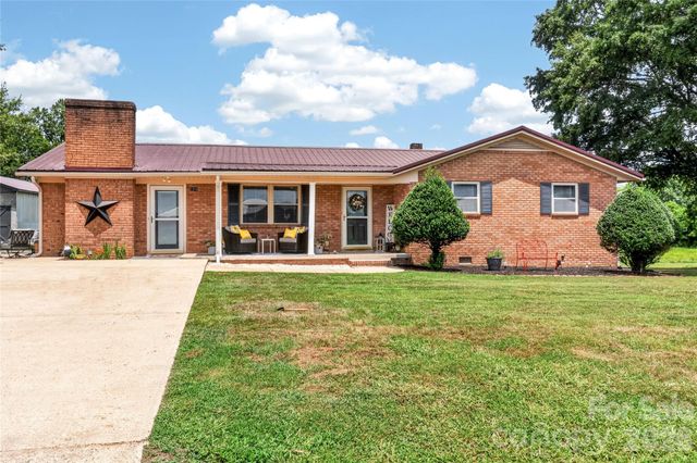 1316 Drumstand Road, Stony Point, NC 28678