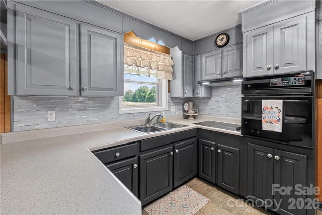 1316 Drumstand Road, Stony Point, NC 28678