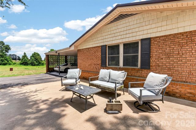 1316 Drumstand Road, Stony Point, NC 28678