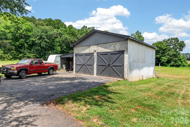 1316 Drumstand Road, Stony Point, NC 28678