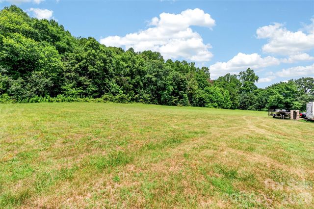 1316 Drumstand Road, Stony Point, NC 28678