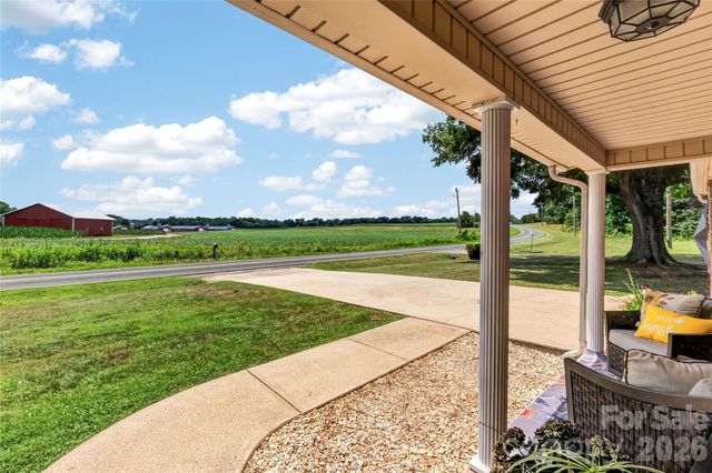 1316 Drumstand Road, Stony Point, NC 28678