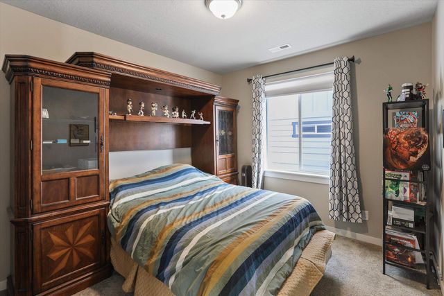 1819 S Donwood St, Greenacres, WA 99016