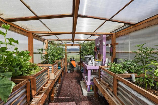 1819 S Donwood St, Greenacres, WA 99016