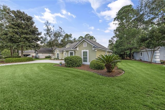 233 Cardinal Circle W, St Marys, GA 31558