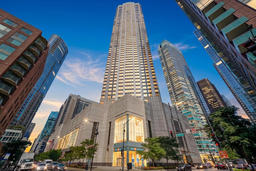 512 N MCCLURG Court 2611, Chicago, IL 60611 — exterior