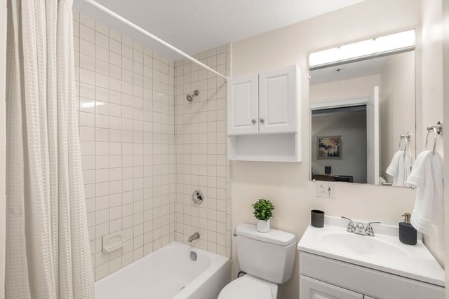 13-19 Stanhope Street 2B, Boston, MA 02116