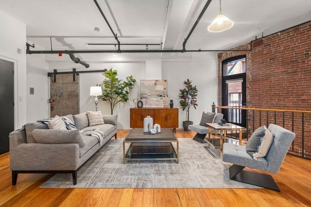 13-19 Stanhope Street 2B, Boston, MA 02116