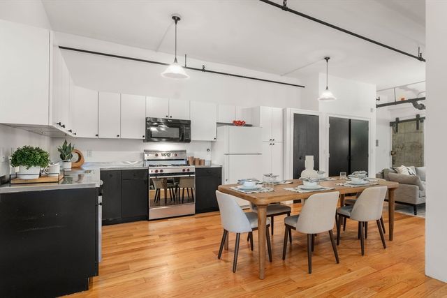 13-19 Stanhope Street 2B, Boston, MA 02116