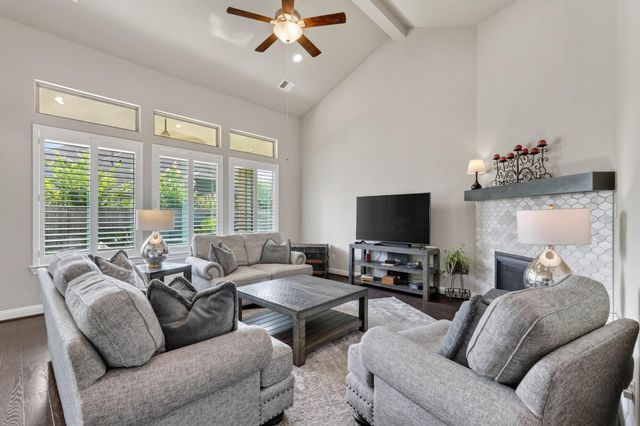 19138 Blue Hill Lane, Tomball, TX 77377
