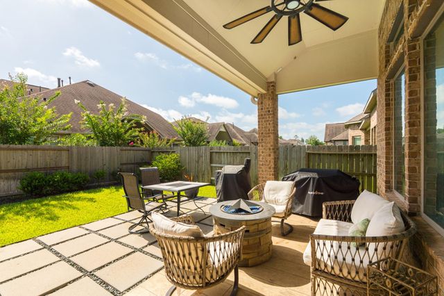 19138 Blue Hill Lane, Tomball, TX 77377
