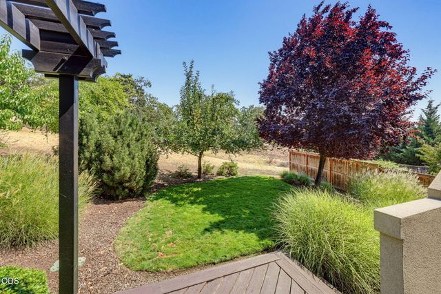 4300 Evening Ridge Terrace, Medford, OR 97504