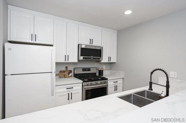 1625 Hotel Cir S C111, San Diego, CA 92108