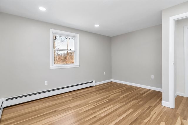 5 Lafayette Ave, Lawrence, MA 01843