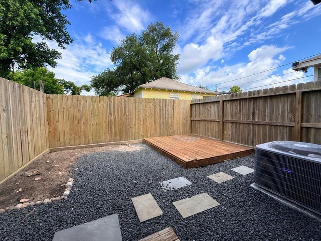 3923 Yale Street B, Houston, TX 77018