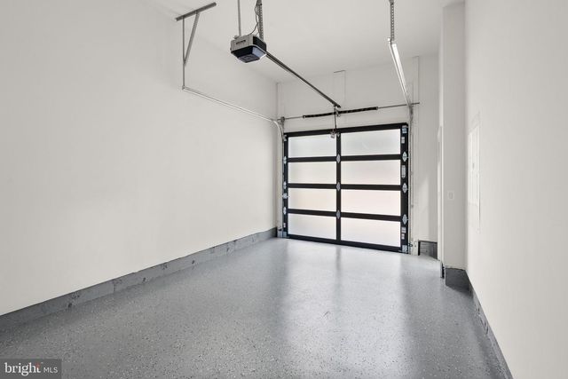 112 N HIGHLAND ST, Arlington, VA 22201