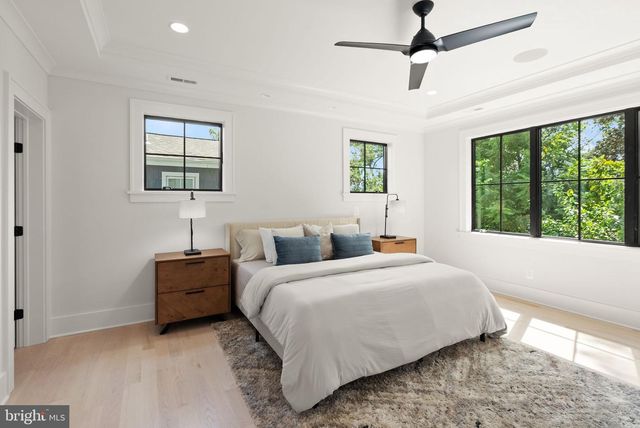 112 N HIGHLAND ST, Arlington, VA 22201