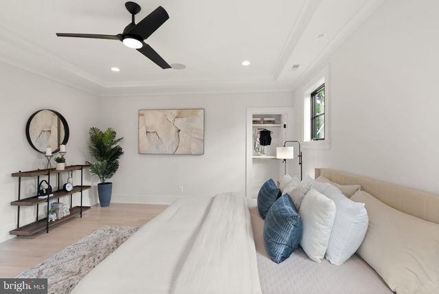 112 N HIGHLAND ST, Arlington, VA 22201