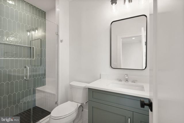 112 N HIGHLAND ST, Arlington, VA 22201