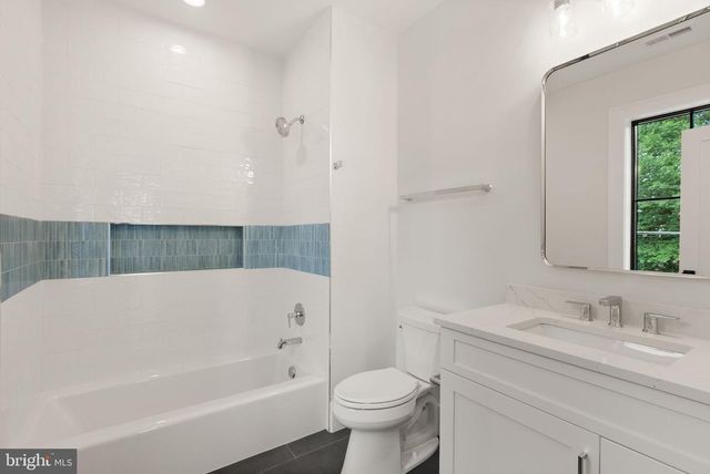 112 N HIGHLAND ST, Arlington, VA 22201