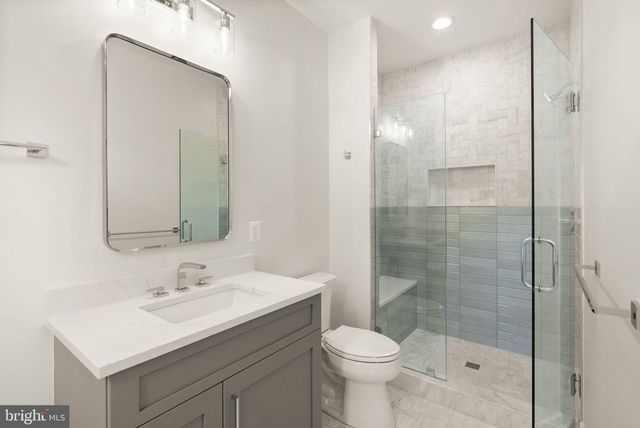 112 N HIGHLAND ST, Arlington, VA 22201