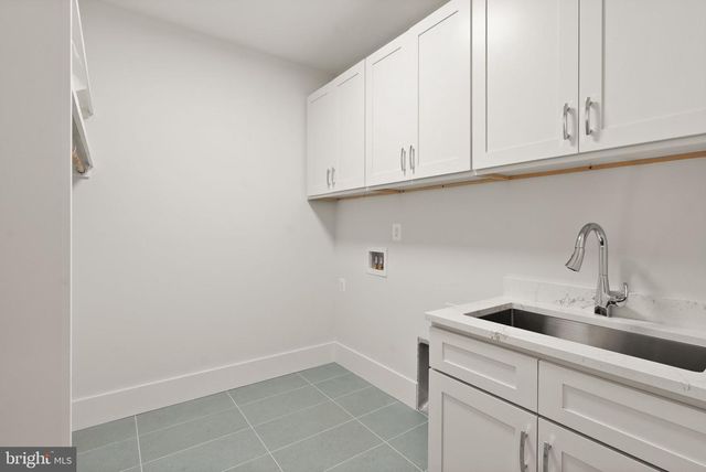 112 N HIGHLAND ST, Arlington, VA 22201