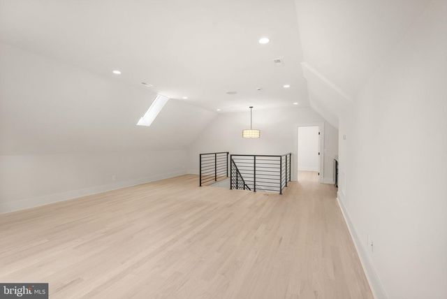 112 N HIGHLAND ST, Arlington, VA 22201