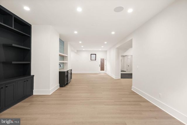 112 N HIGHLAND ST, Arlington, VA 22201