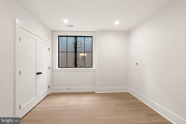 112 N HIGHLAND ST, Arlington, VA 22201