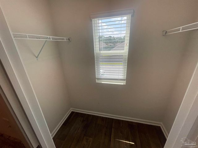 10541 Queens Gate Cir, Pensacola, FL 32506