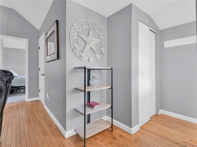 37 Oxford Avenue, Warwick, RI 02889