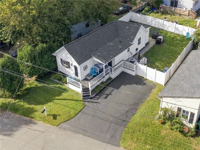 37 Oxford Avenue, Warwick, RI 02889