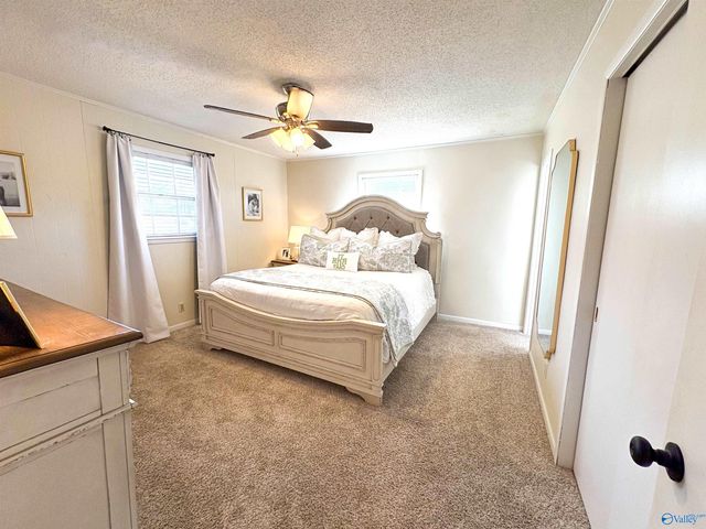 202 Helen Street, Rainbow City, AL 35906