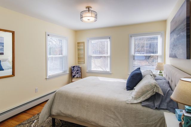 2 Huettner Road, Woods Hole, MA 02543