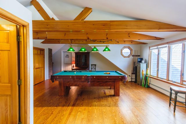 2 Huettner Road, Woods Hole, MA 02543