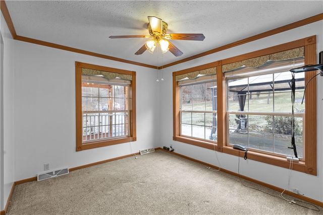 4601 WILDWOOD SAMPLE RD, Hampton, PA 15101