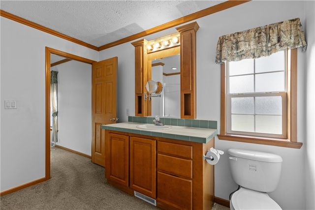 4601 WILDWOOD SAMPLE RD, Hampton, PA 15101