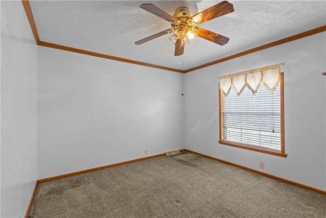 4601 WILDWOOD SAMPLE RD, Hampton, PA 15101