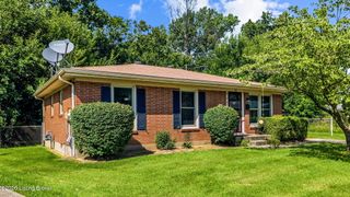 4011 Cutlass Ct, Louisville, KY 40229