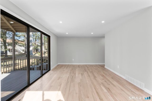 106 Smoke Valley Drive B, Stratford, CT 06614