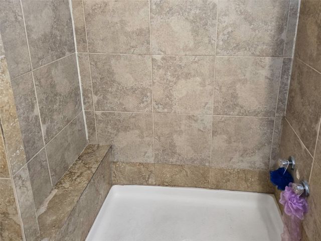 507 W Nash Street, Terrell, TX 75160